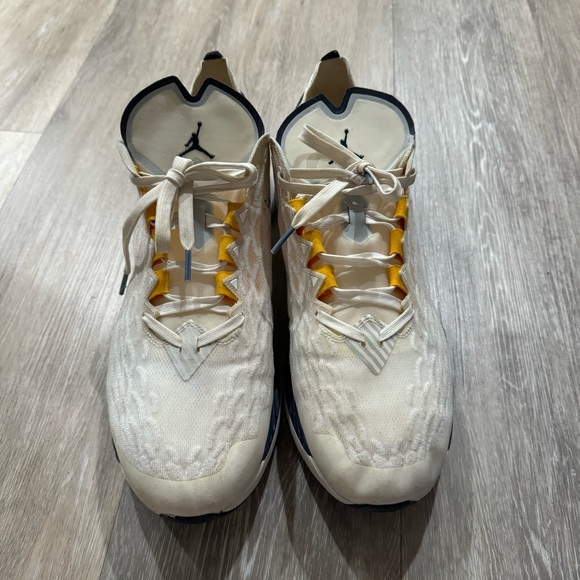 Jordan Zoom Trunner Ultimate Light Orewood - Picture 2 of 6